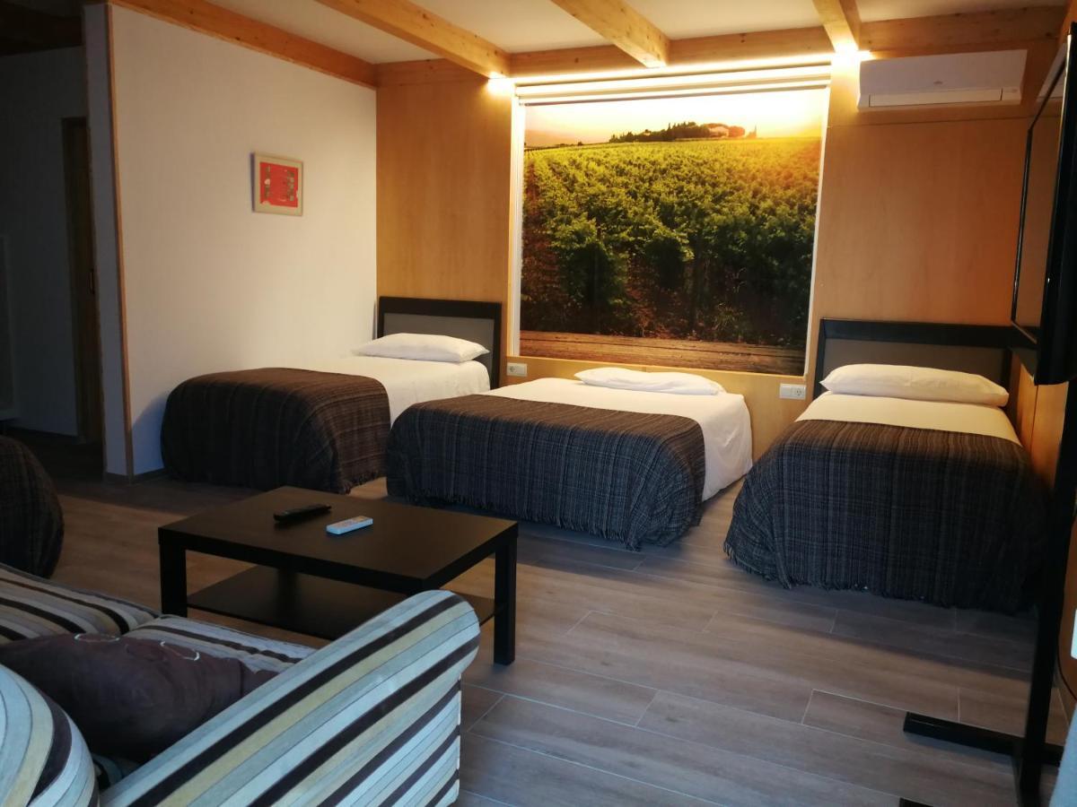 Hotel Rural Cal Ruget Vilobi Del Penedes Exteriér fotografie